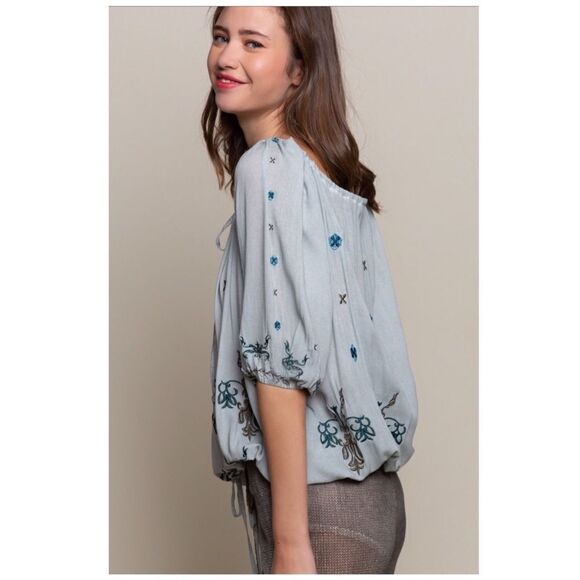 white Boho Floral Embroidered Woven Top - Picture 5 of 13